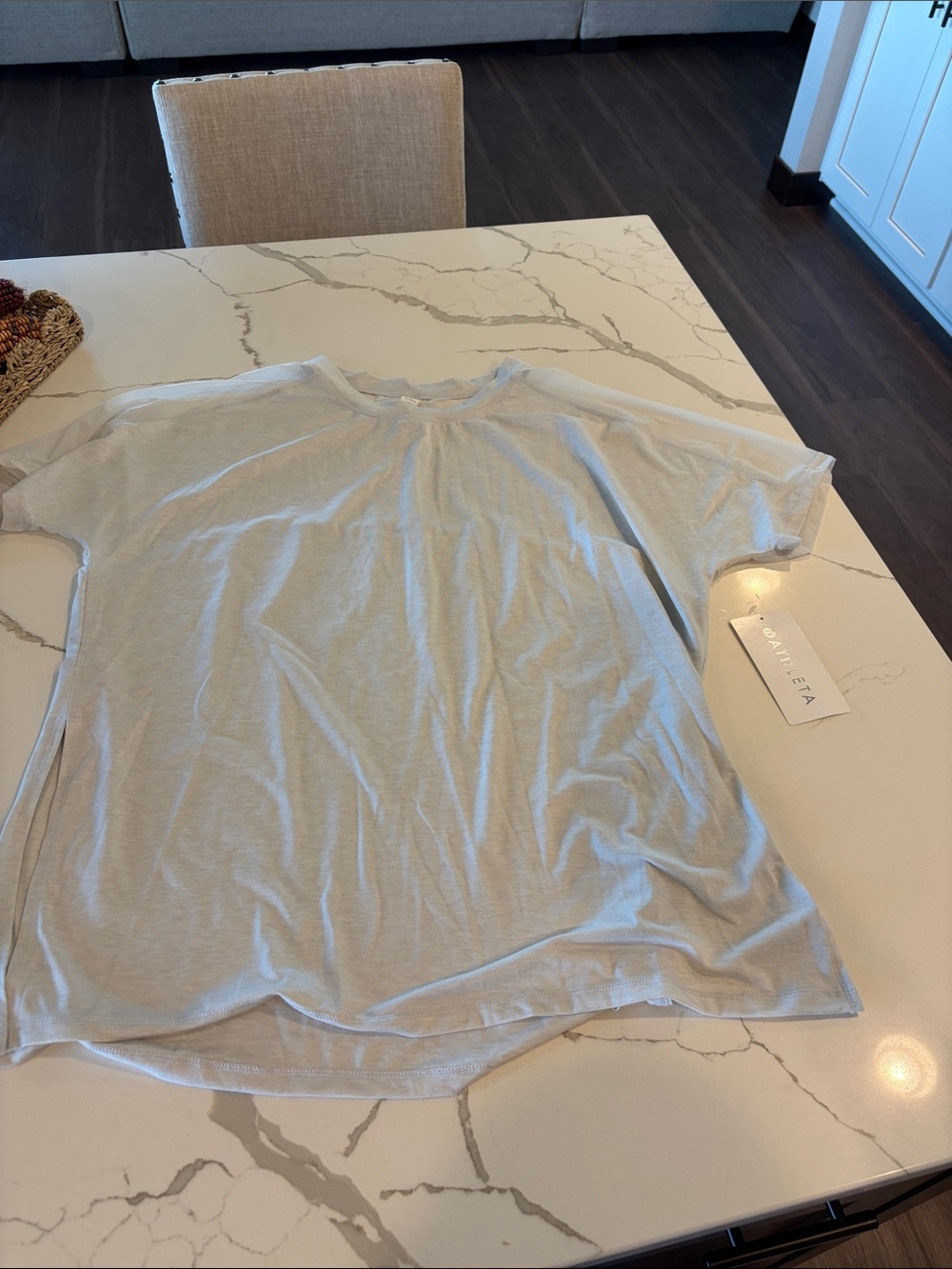 Athleta Pale Gray Short Sleeve Athletic Tee